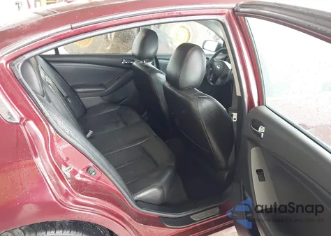 2011 Nissan Altima 3.5 Sr z USA, uszkodzony, nr VIN 1N4BL2AP6BN426973